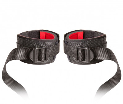 Манжеты на запястья с ремнями для крепления Buckled Hand Restraints, Blush Novelties