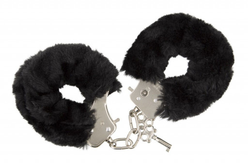 Чёрные меховые наручники с ключиками Furry Handcuffs, Blush Novelties