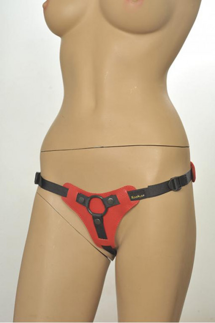 Красно-чёрные трусики для фиксации насадок кольцом Kanikule Leather Strap-on Harness Anatomic Thong, Kanikule Красно-чёрные трусики для фиксации насадок кольцом Kanikule Leather Strap-on Harness Anatomic Thong, Kanikule
