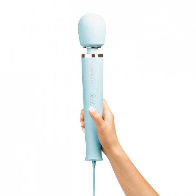 Голубой проводной вибромассажер Le Wand Sky Blue с 10 скоростями Голубой проводной вибромассажер Le Wand Sky Blue с 10 скоростями