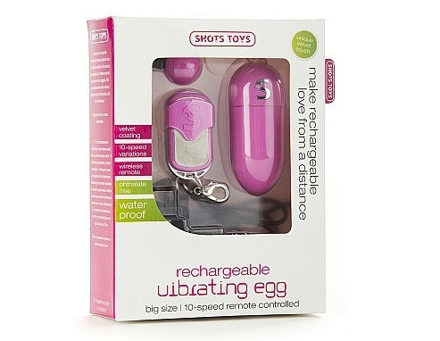 Розовое виброяйцо Rechargeable Vibrating egg с пультом ДУ, Shots Media BV