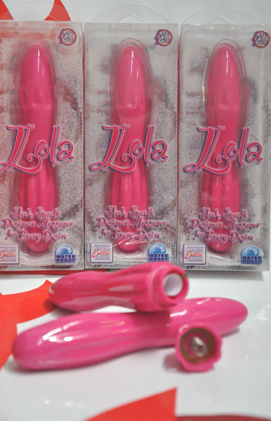 Розовый водонепроницаемый вибратор Lola Vibe, California Exotic Novelties