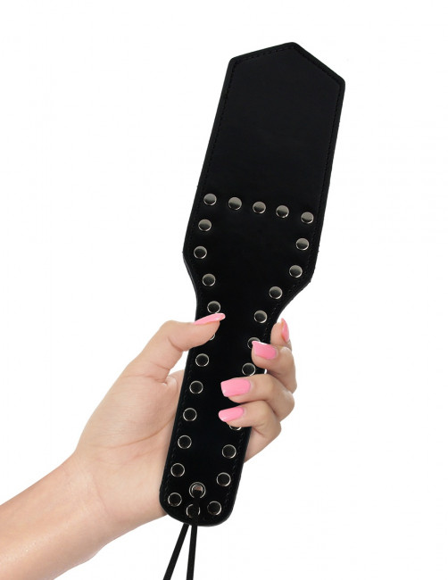 Чёрная шлёпалка с клёпками FANTASY LOVE PADDLE - 30 см., Pipedream Чёрная шлёпалка с клёпками FANTASY LOVE PADDLE - 30 см., Pipedream