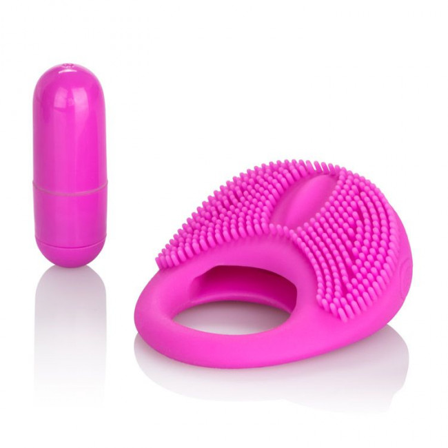 Розовое эрекционное кольцо с щеточкой и вибрацией Silicone Intimacy Enhancer, California Exotic Novelties