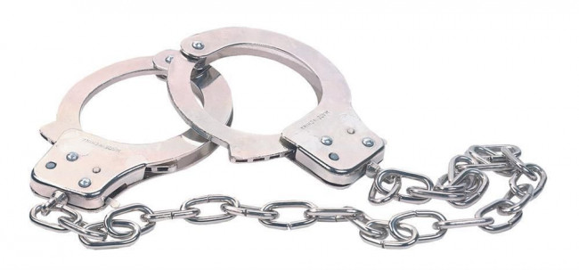 Наручники из металла с длинной цепочкой CHROME HANDCUFFS METAL HANDCUFFS W. KEY, NMC Наручники из металла с длинной цепочкой CHROME HANDCUFFS METAL HANDCUFFS W. KEY, NMC