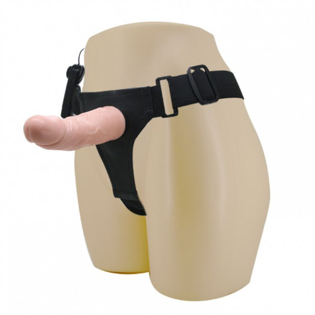 Реалистичный страпон-фаллоимитатор на трусиках Ultra Passionate Harness - 15 см., Baile