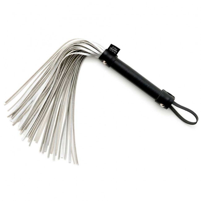 Серебристая многохвостая плетка Satin Flogger - 37,5 см., Fifty Shades of Grey Серебристая многохвостая плетка Satin Flogger - 37,5 см., Fifty Shades of Grey