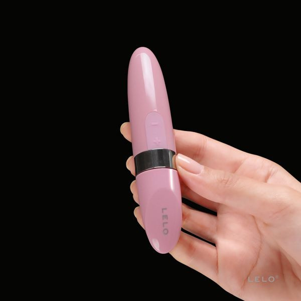 Розовый мини-вибромассажер Mia 2 Petal Pink, Lelo Розовый мини-вибромассажер Mia 2 Petal Pink, Lelo