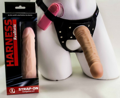 Телесная вибронасадка-фаллос с трусиками с плугом - 17,5 см., LOVETOY (А-Полимер)