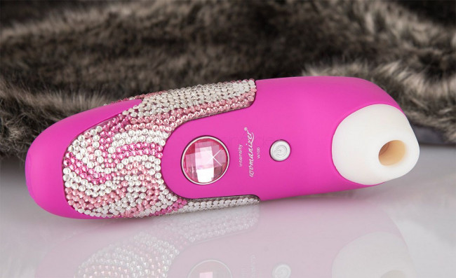 Розовый стимулятор клитора Womanizer Crystal Dreams, Womanizer