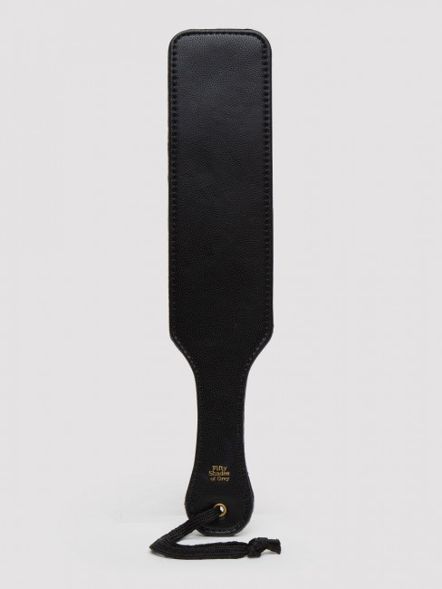 Черная шлепалка Bound to You Faux Leather Spanking Paddle - 38,1 см. Черная шлепалка Bound to You Faux Leather Spanking Paddle - 38,1 см.
