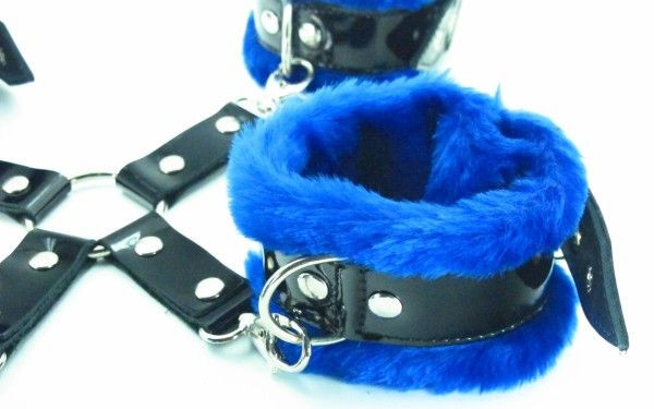 Набор фиксаторов с синим мехом BDSM Light, БДСМ Арсенал