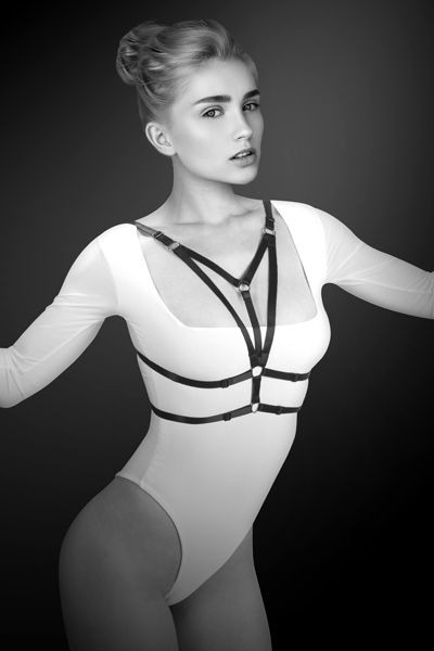 Черная упряжь на грудь Laura, Bijoux Pour Toi Черная упряжь на грудь Laura, Bijoux Pour Toi