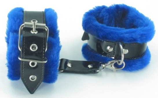 Оковы на ноги с синим мехом BDSM Light, БДСМ Арсенал
