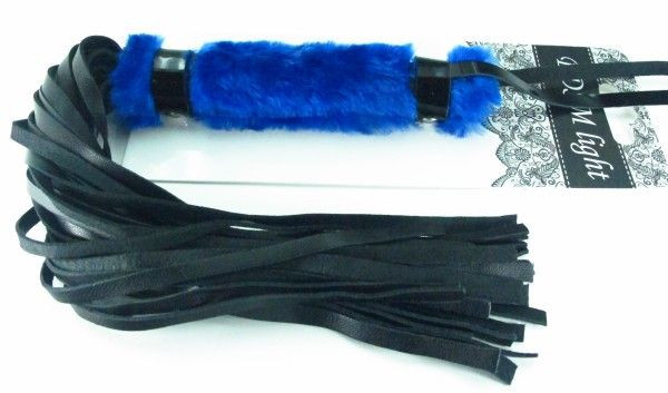 Нежная плеть с синим мехом BDSM Light - 43 см., БДСМ Арсенал Нежная плеть с синим мехом BDSM Light - 43 см., БДСМ Арсенал