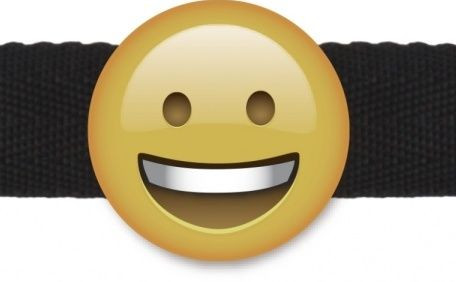 Кляп-смайлик Smiley Emoji с черными лентами, Shots Media BV