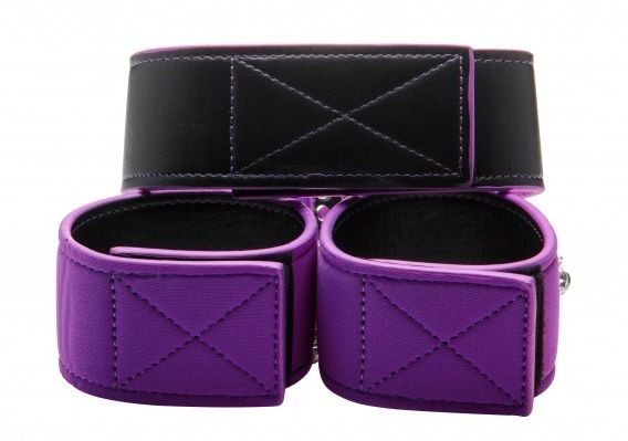 Чёрно-фиолетовый двусторонний ошейник с наручниками Reversible Collar and Wrist Cuffs, Shots Media BV