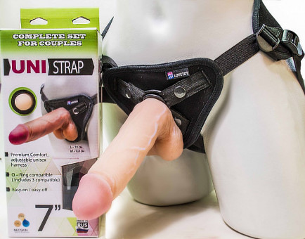 Страпон-унисекс с двумя насадками UNI strap 7" Harness - 19 и 12 см., LOVETOY (А-Полимер)